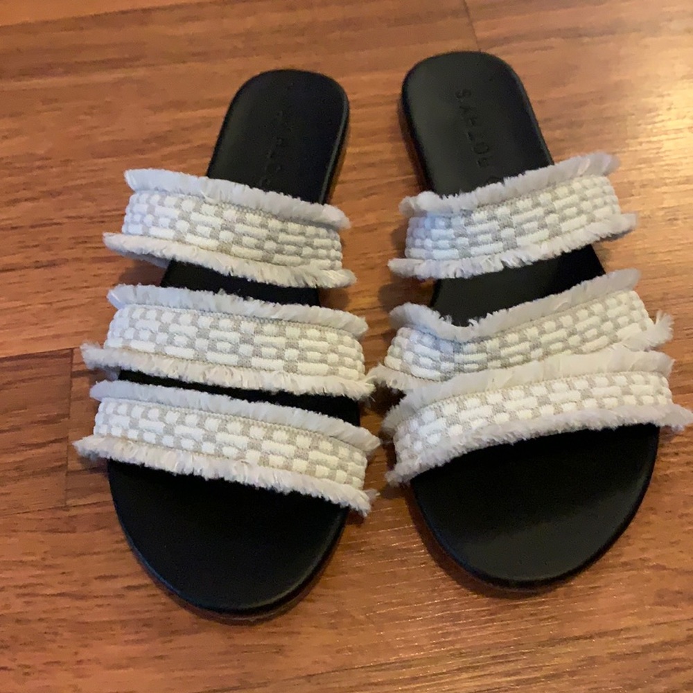 Rothys sandals seashell fringe